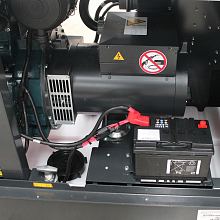 Дизельный генератор Atlas Copco QIS 215 Jd в кожухе — фото 3